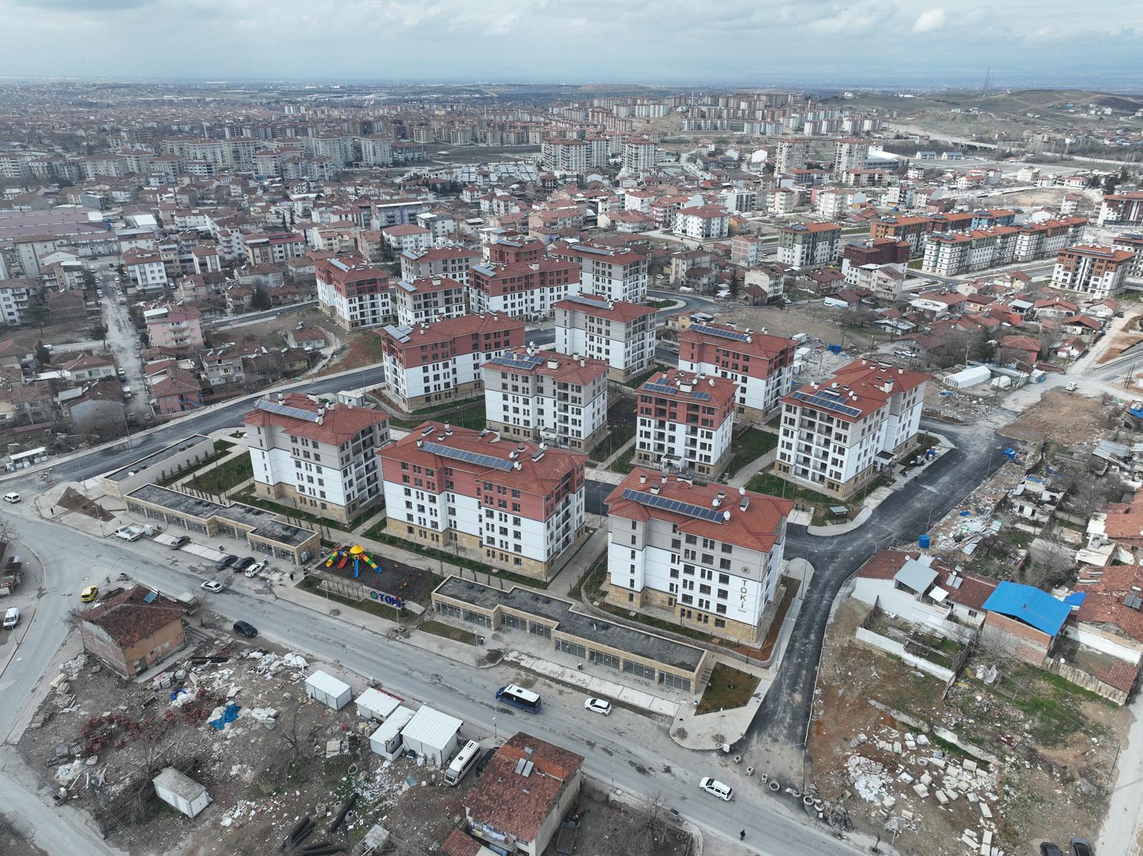 Malatya İli Merkez Battalgazi İlçesi, Uçbağlar (Göztepe Ve Tandoğan) Mahallesi 38. Bölge 285 Adet Konut Ve 16 Adet Dükkan İnşaatları İle Altyapı Ve Çevre Düzenlenmesi İş