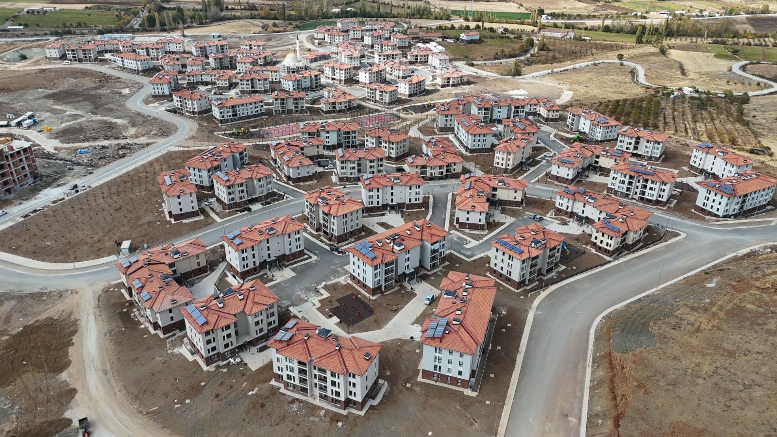 Malatya İli, Doğanşehir İlçesi, Altıntop Mahallesi, 1. Etap 731 Adet Konut İnşaatı İle Altyapı Ve Çevre Düzenlemesi İşi